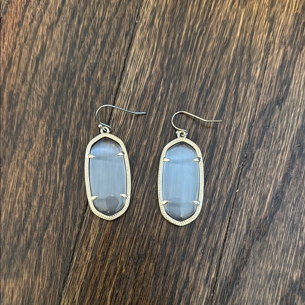 Elegant Gold and Gray Dangle Earrings
